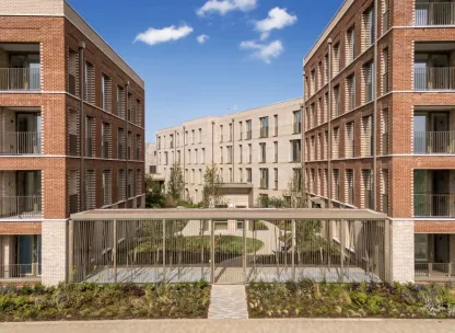 Courtyard Garden at Fusion - Knights Park